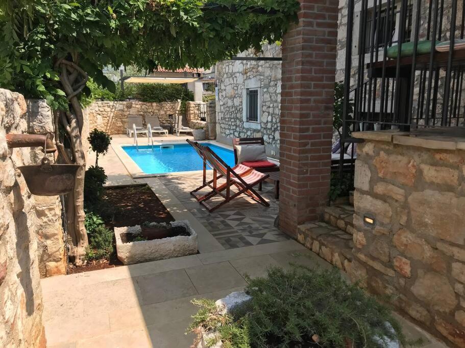 Saison Openning Prices Luxury Villa Nini With Fireplace, Private Pool, Bikes, Barbecue And Much More Пореч Екстер'єр фото