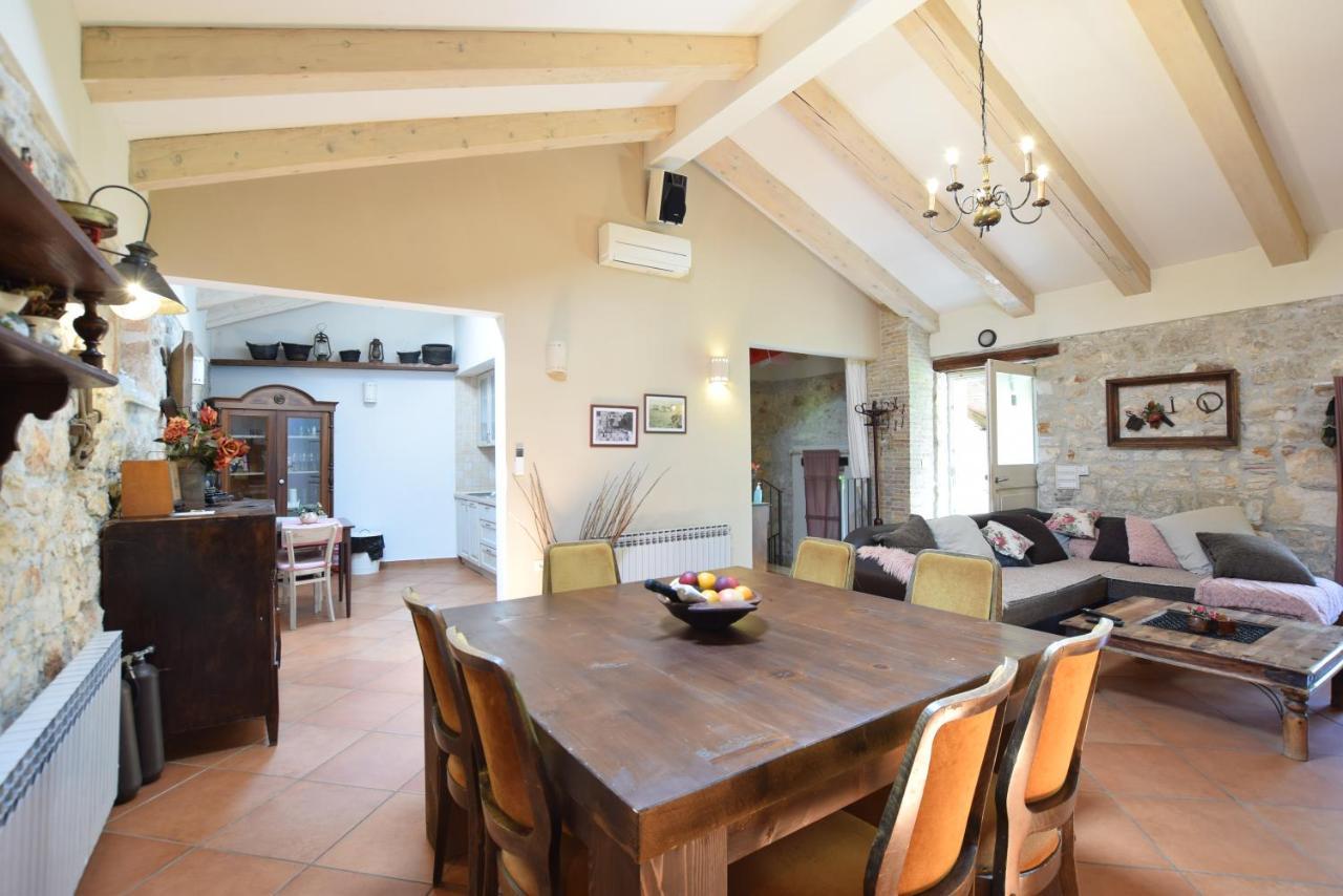 Saison Openning Prices Luxury Villa Nini With Fireplace, Private Pool, Bikes, Barbecue And Much More Пореч Екстер'єр фото
