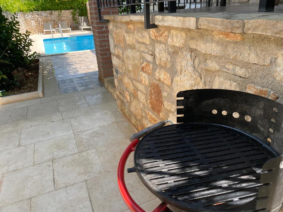 Saison Openning Prices Luxury Villa Nini With Fireplace, Private Pool, Bikes, Barbecue And Much More Пореч Екстер'єр фото